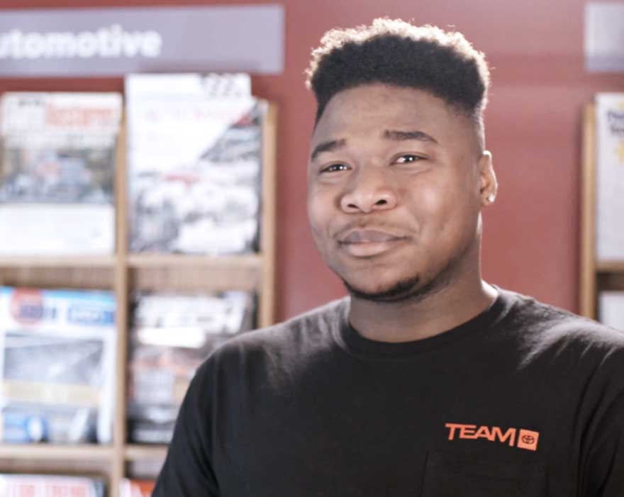 Headshot of Pennco Automotive Tech Graduate Edward Wangolo.